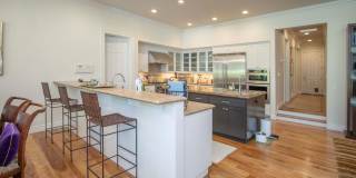 Stunning 4Bed/5bath Home in Kentfield Gallery 11