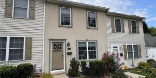 2119 W Walnut Street Gallery 1