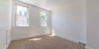 *AVAILABLE NOW* Super Affordable & Renovated 3 Bedroom Town House in the South Side Slopes! Gallery 15