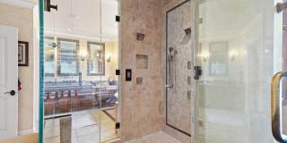 921 VALENCIA Court Gallery 47