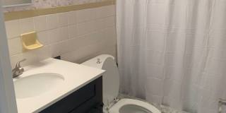 3 bedroom 1 bath recently refurbished  with large fenced backyard ,close to shopping and the beach Gallery 10