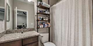 3007 W PALMIRA Avenue Gallery 31