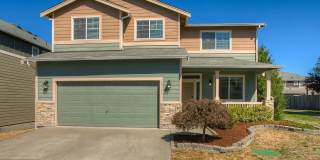 3 Bedrooms Plus Loft with Fenced Yard & Covered Patio - Available July 1st Gallery 1
