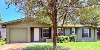 Just updated 3/2 home on a quiet street in desirable north Austin! Gallery 1