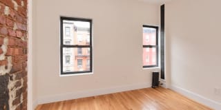 503 E 12th St Gallery 6