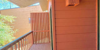 Remodeled!! Close to Shopping, VA Hospital and Hilaman Golf Course! Gallery 31