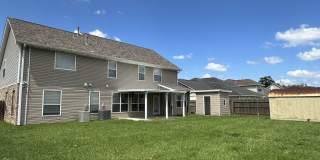 Spacious Home for Lease Gallery 1