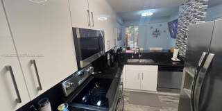 943 SW 143rd Ter Gallery 19