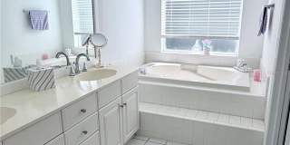 3267 AMACA CIRCLE Gallery 17