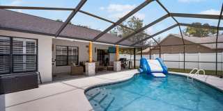 Valrico Pool Home large fence back yard Gallery 24