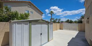 SE!! 4 Bedrooms!! Single Story!! NO HOA!! 3 Car Garage!!! Pool!!! Spa!!! RV Parking!!! Low maintenance Landscape!! Gallery 62