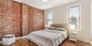 516 Borland St. Pittsburgh PA 15206 Gallery 14