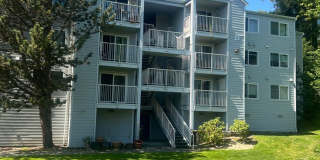 Beautifully Maintained condo Renton! Gallery 1