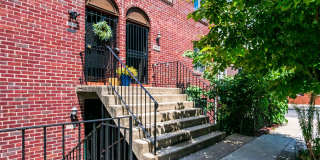 Beautiful Three Bedroom in Washington Square West Gallery 34