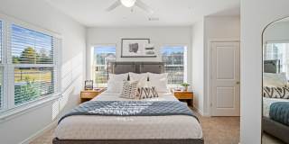 Emblem Gateway Gallery 36