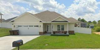 128 Aiden Lane Gallery 1