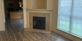 Nice 3 Bed 2 Bath Home! Available Now! Gallery 3