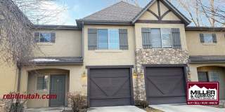 Beautiful townhouse in The Cottages at 9th! Beautiful townhouse in The Cottages at 9th! Gallery 4