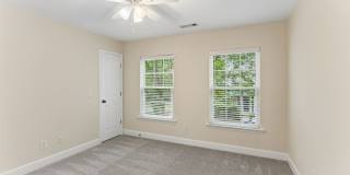 Beautifully maintained 3-bedroom, 2-bath townhome in Nashville’s highly desirable Lennox Village Beautifully maintained 3-bedroom, 2-bath townhome in Nashville’s highly desirable Lennox Village Gallery 19