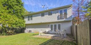 FENCED IN YARD!!!  Beautiful 4/3 UPDATED SF Home in Gaithersburg Gallery 11