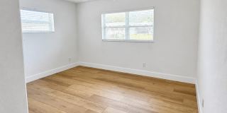 Updated 2/2/1 Home in Northeast St. Petersburg! Gallery 13