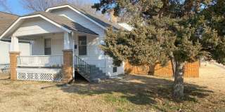 Across the street from Washburn University. Perfect for students Across the street from Washburn University. Perfect for students Gallery 1