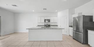 35450 W Santa Clara Avenue Gallery 16
