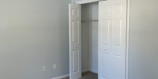 3 BD, 2 BA House: Freshly Painted + New Flooring + Available Now! Gallery 26