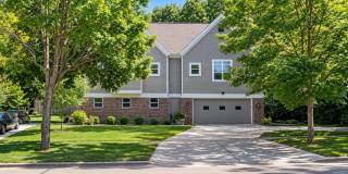 Spacious 4-Bedroom, 3.5-Bath Duplex Near Hilldale Mall Spacious 4-Bedroom, 3.5-Bath Duplex Near Hilldale Mall Gallery 1