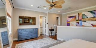 75 NE 5th Avenue NE Gallery 12