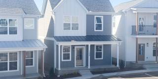 Spacious 4-Bedroom Townhome at Highbury + Summer Special Gallery 1