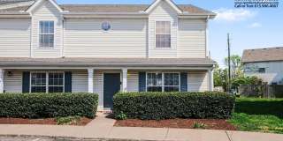 Great 2BD 2.5BA end unit townhome, lawncare & garbage included! Gallery 1
