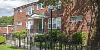 Pleasant Hills Village Gallery 16