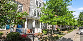 1643 DOROTHY Lane Gallery 1