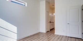 Crismon Gateway Rentals Gallery 14