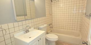 Single Family House with finished basement, garage, and backyard! Gallery 6