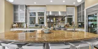 Pili Pono: Exclusive 5BR Estate w/ Pool, Spa & Panoramic Ocean Views Gallery 26