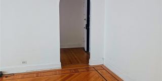 1 Broad Parkway Gallery 3