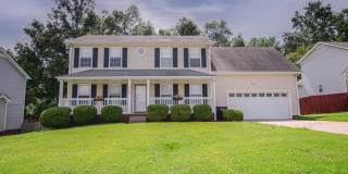 Pet Friendly Three Bedroom with Bonus! Gallery 1