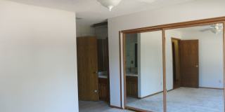 4 beds, 2 baths, 2 car garage . Boulder City RV parking Gallery 9