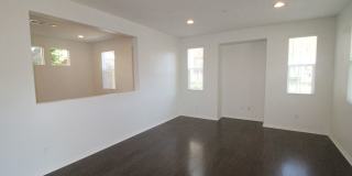 Oxnard | Riverpark Community | 3 Bedroom + 2.5 Bathroom Gallery 5