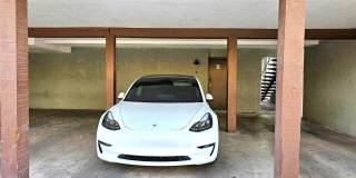 1460 Hialeah Drive Gallery 18