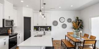 Beautiful 3 Bedroom 2.5 Bathroom Home Gallery 4