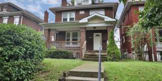 BEAUTIFUL RENOVATED HOME Gallery 1