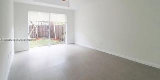 10889 NW 58th Ter Gallery 16