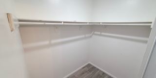 Beautiful Single-Level Condo in Eastlake Shores – Available Now! Gallery 19