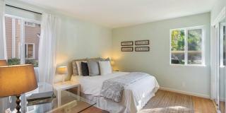 Resort Style Oakland Condo with Private Terrace Resort Style Oakland Condo with Private Terrace Gallery 13