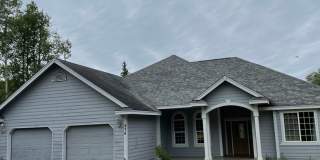Beautiful 3 Bedroom Single Family Home With 2 Car Garage! Gallery 1