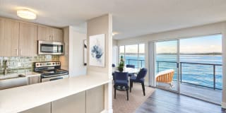 Lakefront on Washington Gallery 1