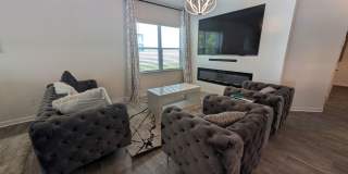 Room in 3 Bedroom Home at North Mills Rd Gallery 8